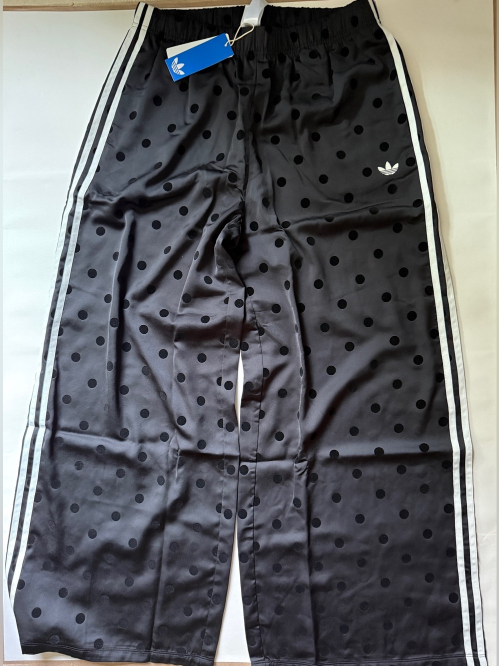 Adidas Women’s Satin Polka Dots Wide-Leg Track Pants Black KV1169 - Picture 3 of 9